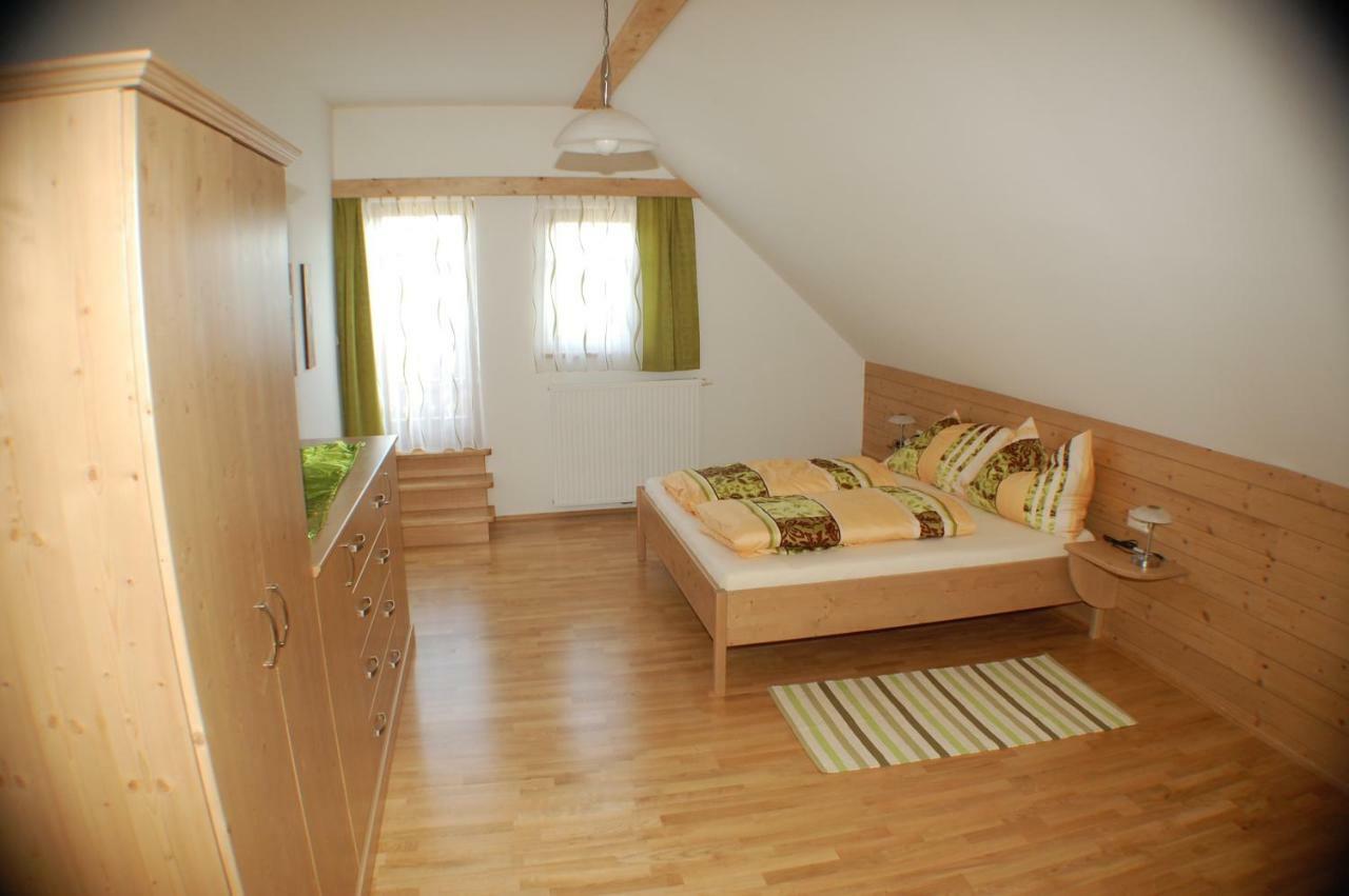Urlaub Am Zechnerhof Apartment Strassburg ภายนอก รูปภาพ